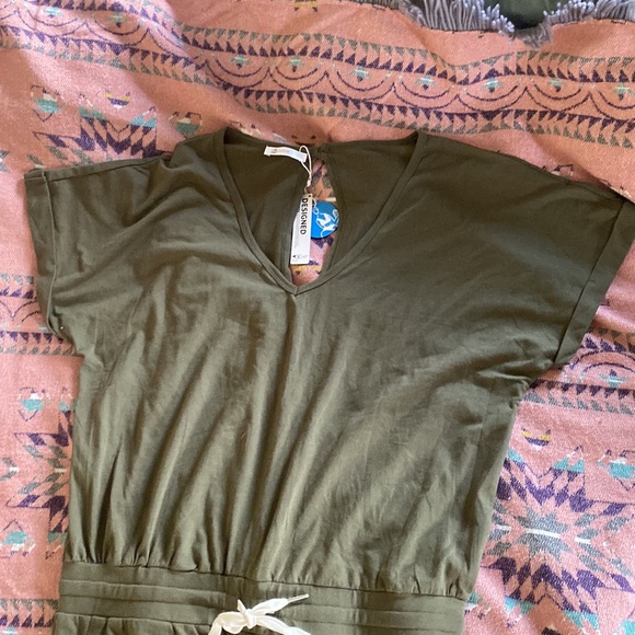 NWT Cupshe Size large Jumpsuit - Picture 3 of 6